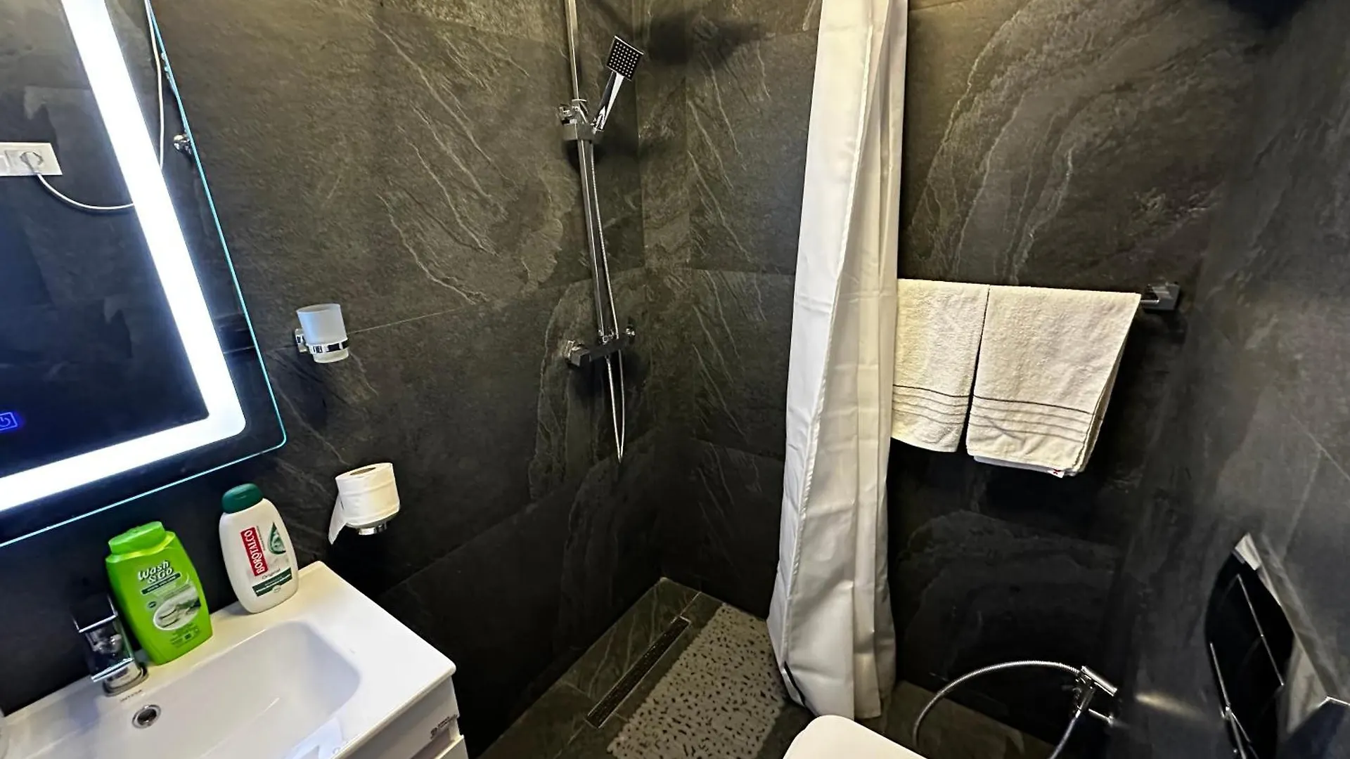 Delux City Inn Tirana Apartmán