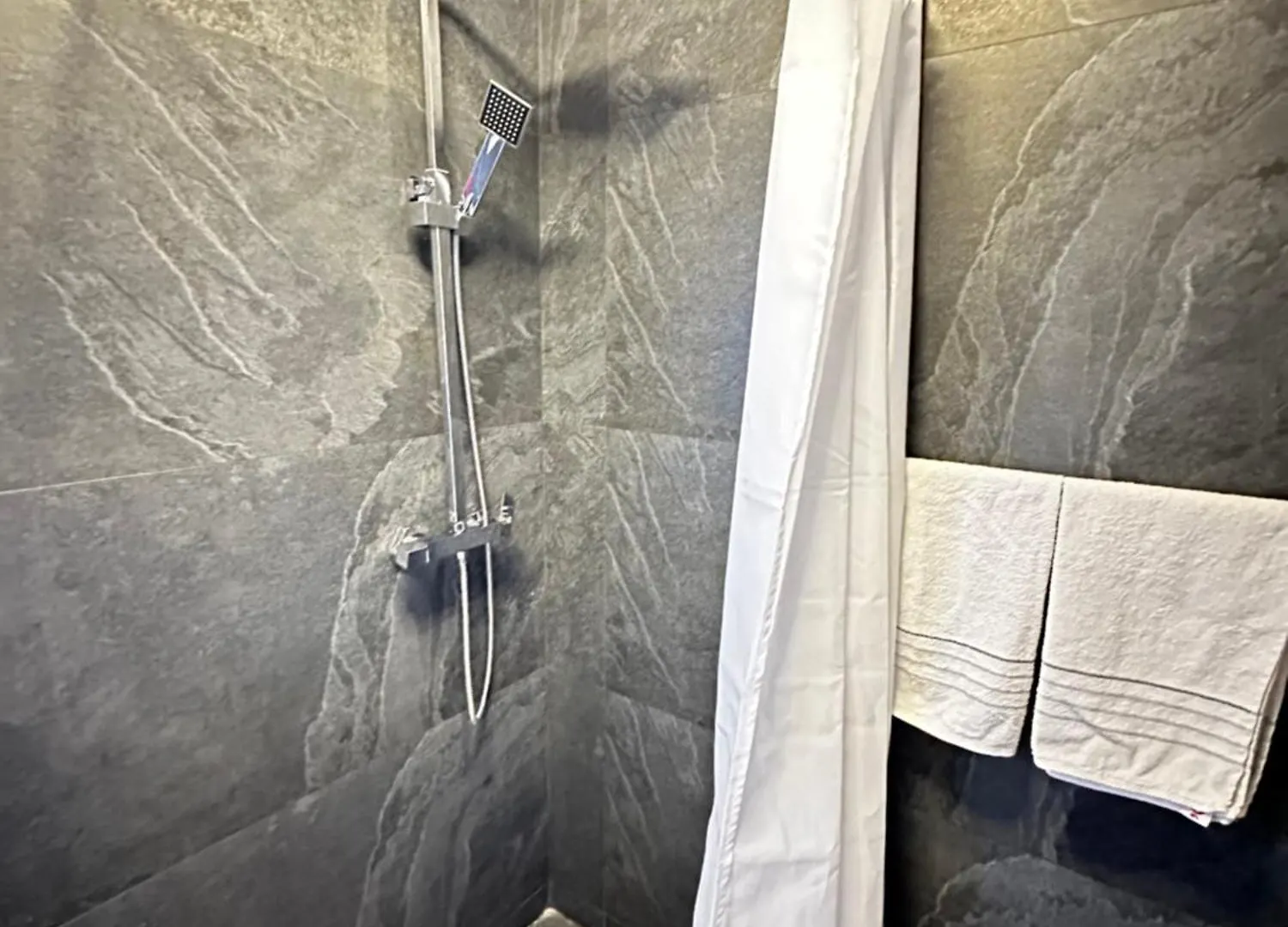 Delux City Inn Tirana